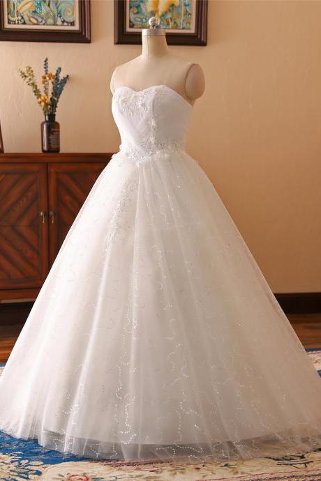 A-line lace beadings Applique wedding dress ,sexy sweetheart neck wedding dress , Luxury sleeveless wedding dress, floor length bridal dress